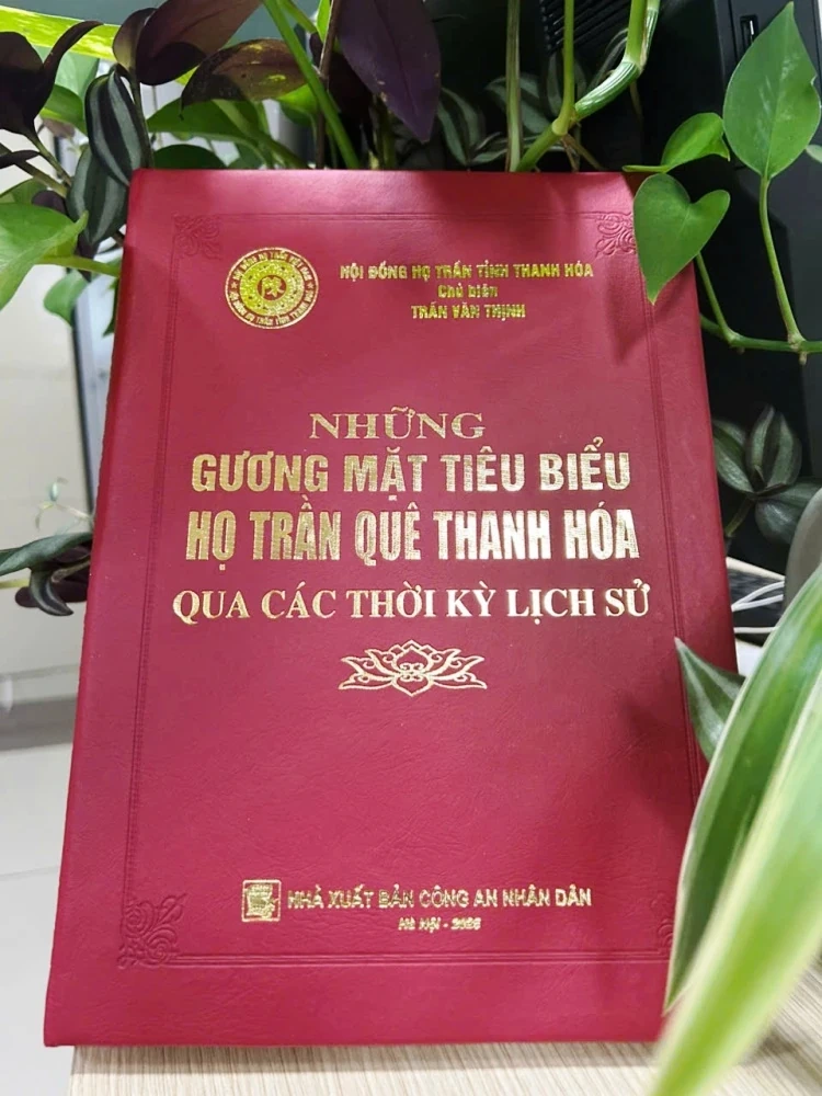 Một cuốn sách hay về dòng họ trên đất xứ Thanh
