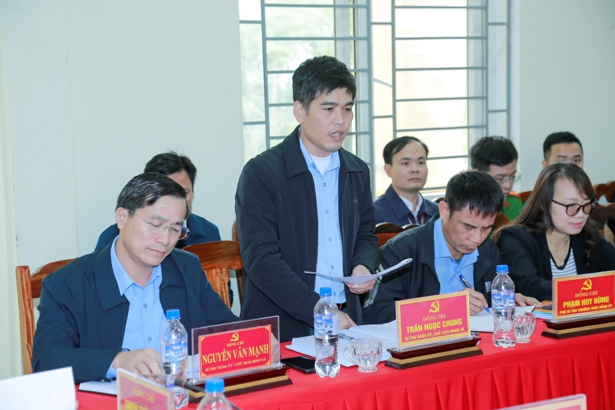 Phó Bí thư Tỉnh ủy, Chủ tịch Ủy ban MTTQ tỉnh Trịnh Tuấn Sinh thăm, làm việc với các xã Thạch Quảng, Thành Vinh và Thạch Bình