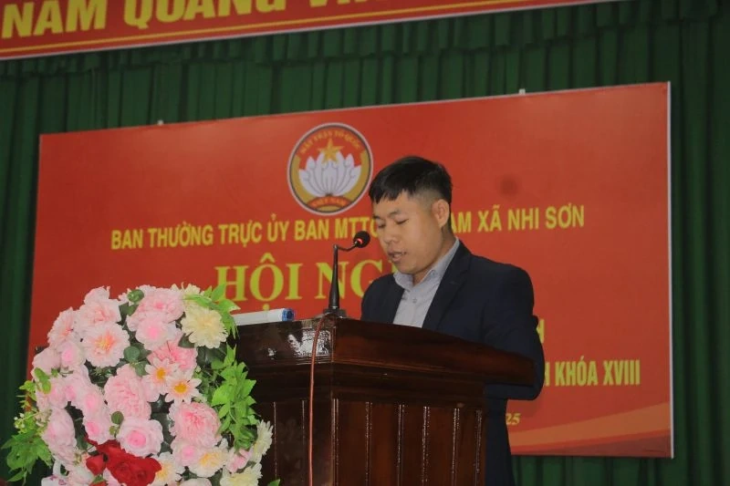 Tổ đại biểu HĐND tỉnh tiếp xúc cử tri tại xã Nhi Sơn