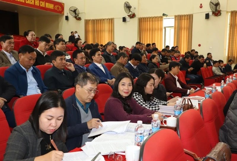 Cử tri xã Kim Tân kiến nghị sớm ban hành quy định phân cấp thẩm quyền tuyển dụng, sử dụng và quản lý giáo viên