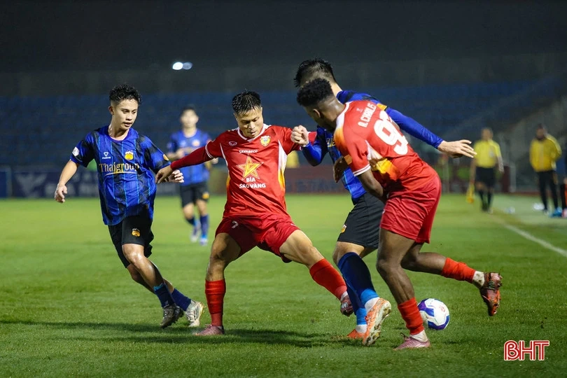 Liverpool hạ Real Madrid tại Anfield, FIFA bất ngờ “gọi tên” Công Phượng