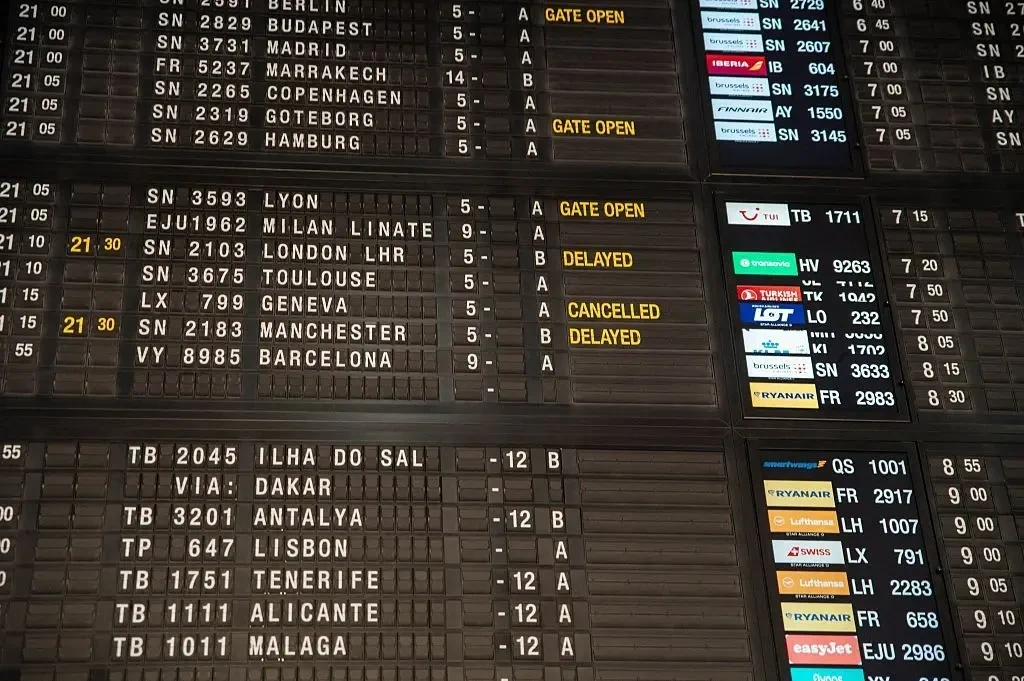 Bỉ đóng cửa hai sân bay do xuất hiện thiết bị bay không người lái