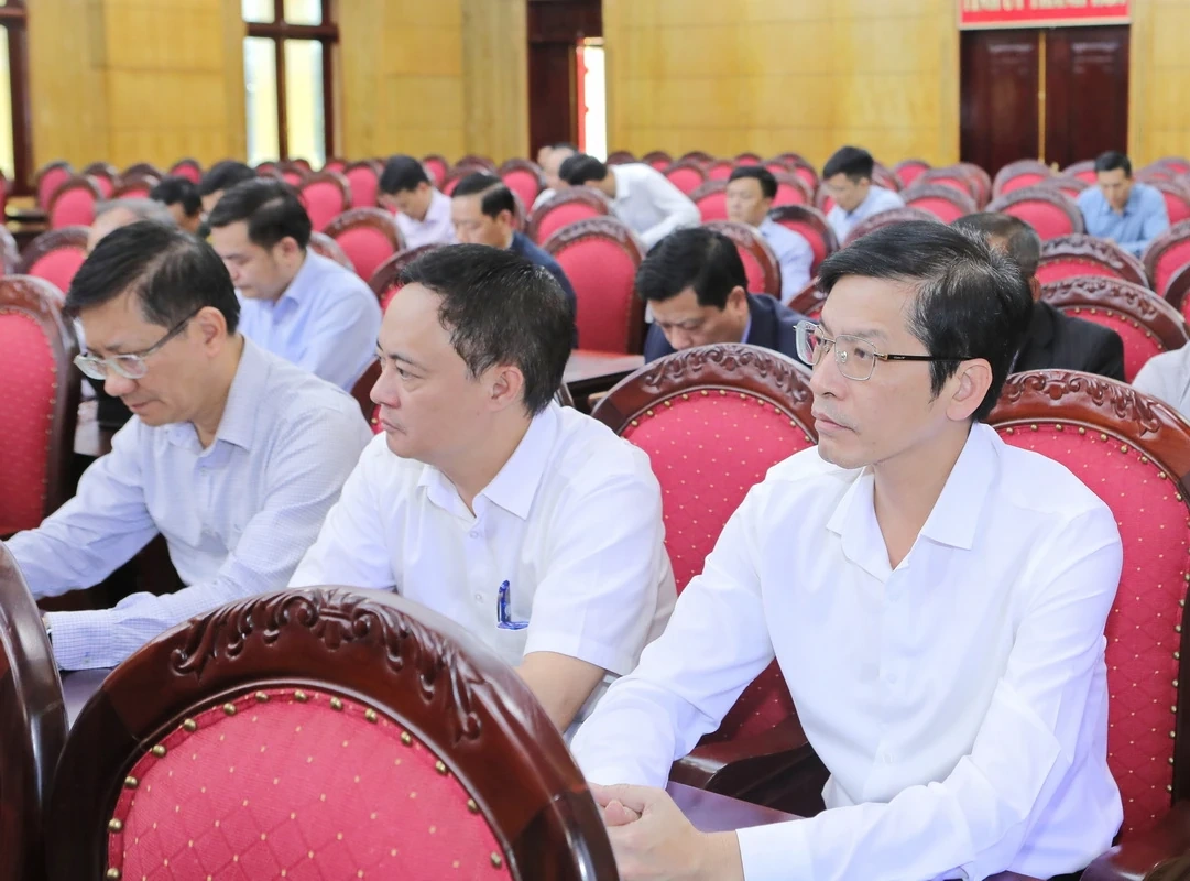 Hội nghị lần thứ 2 Ban Chấp hành Đảng bộ tỉnh khóa XX cụ thể hóa Nghị quyết Đại hội Đảng bộ tỉnh bằng quy chế làm việc và chương trình hành động