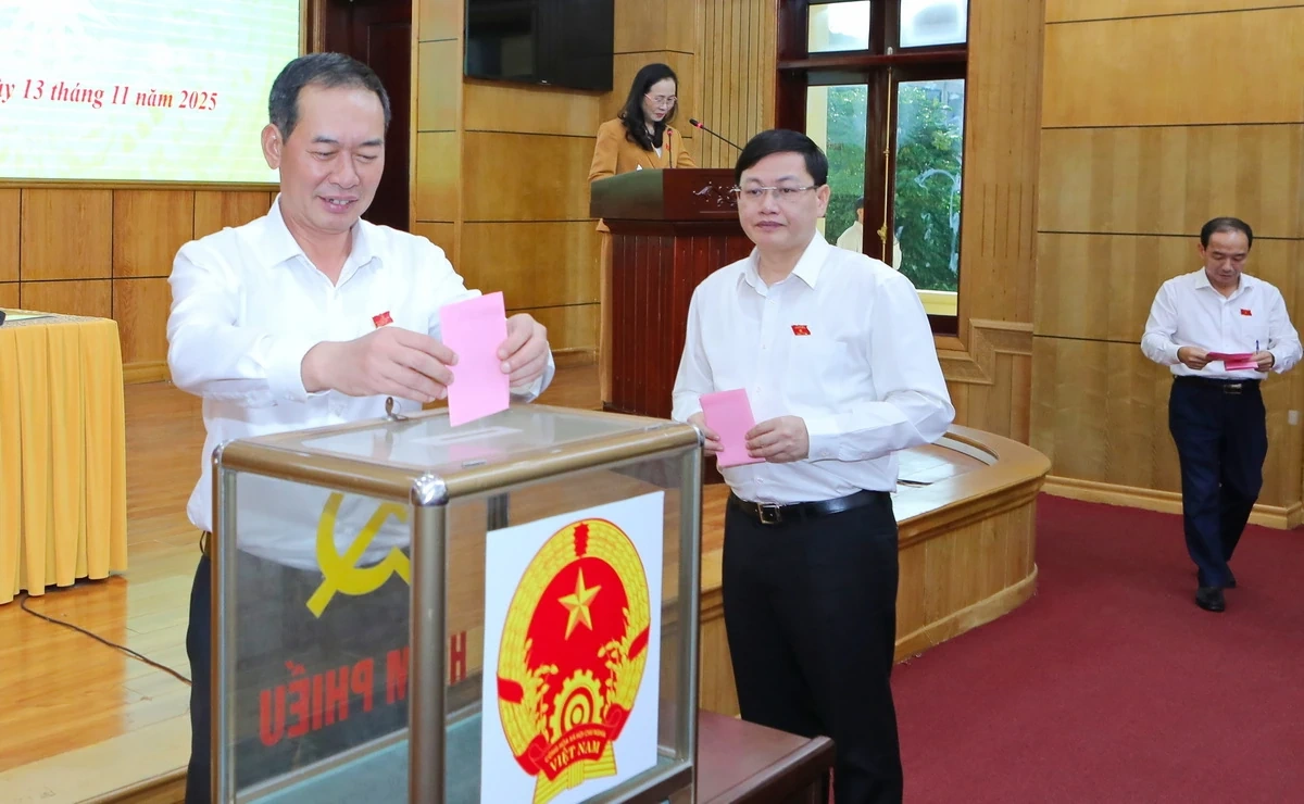 Kỳ họp thứ 36, HĐND tỉnh Thanh Hóa thông qua nghị quyết về phát triển kinh tế - xã hội và bầu bổ sung Ủy viên UBND tỉnh