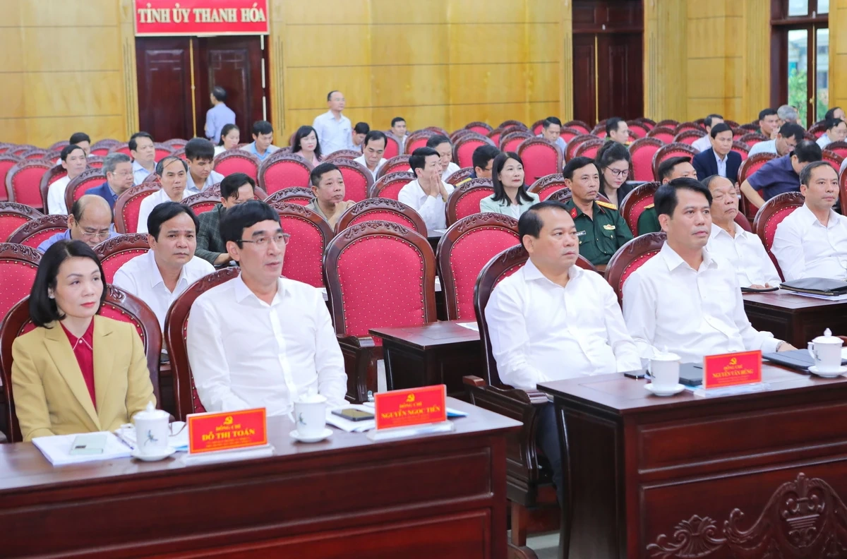 Lấy hiệu quả thực hiện nghị quyết làm thước đo uy tín của Đảng, niềm tin của Nhân dân và sức mạnh của cả hệ thống chính trị