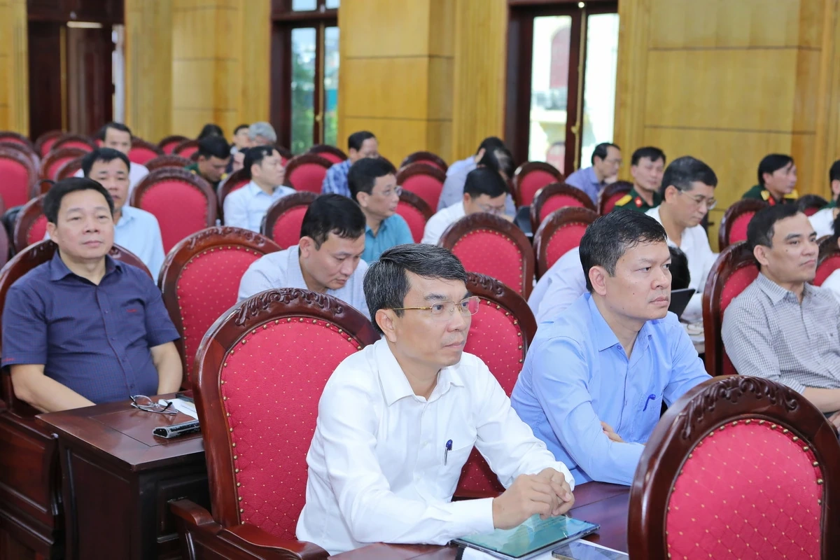 Lấy hiệu quả thực hiện nghị quyết làm thước đo uy tín của Đảng, niềm tin của Nhân dân và sức mạnh của cả hệ thống chính trị