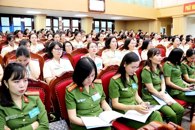 Phụ nữ Công an Thanh Hóa: Phát huy bản lĩnh, trí tuệ và nhân văn