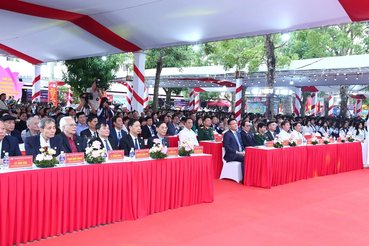 Phấn đấu xây dựng Trường THPT Hàm Rồng trong nhóm dẫn đầu cả nước về chất lượng giáo dục vào năm 2030