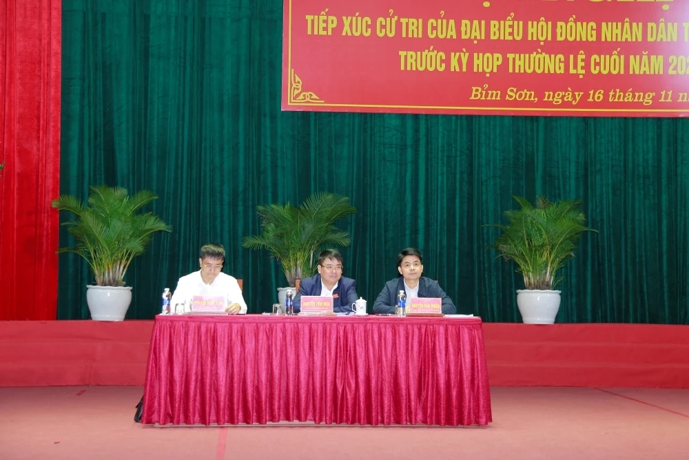 Tổ đại biểu HĐND tỉnh tiếp xúc cư tri các phường Bỉm Sơn và Quang Trung