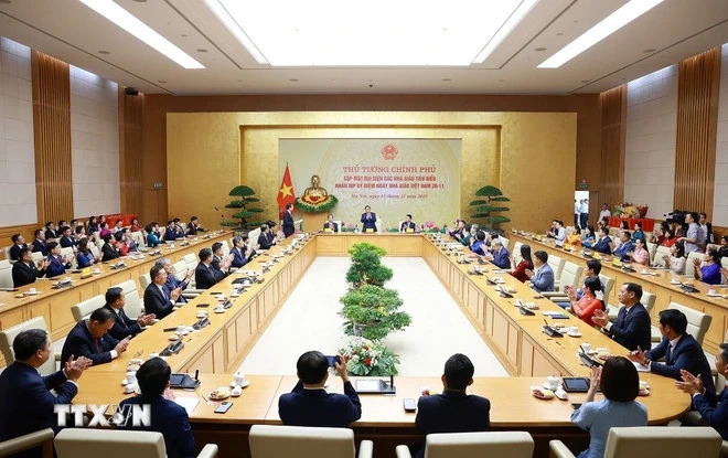 Thủ tướng: Tự hào về những người gieo mầm tri thức, nuôi dưỡng ước mơ