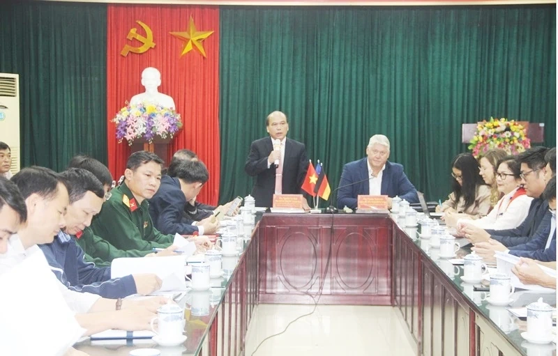 Thúc đẩy hợp tác đào tạo nhân lực giữa tỉnh Thanh Hóa với Phòng Thủ công nghiệp Erfurt (Đức)