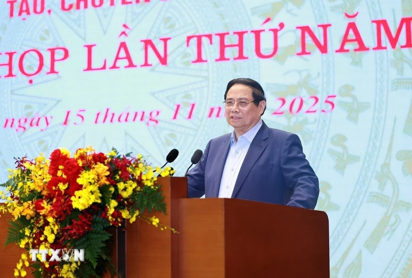 Thủ tướng: Lấy khoa học công nghệ và chuyển đổi số làm động lực chính của tăng trưởng