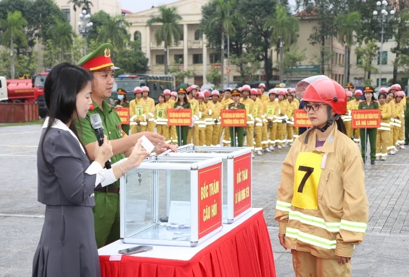 Tổng duyệt Hội thi nghiệp vụ CC&CNCH “Tổ liên gia an toàn phòng cháy, chữa cháy” năm 2025