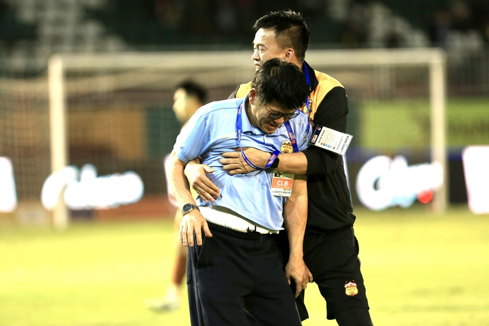 Ninh Bình lập kỷ lục bất bại 35 trận; Man City hạ gục Liverpool 3-0