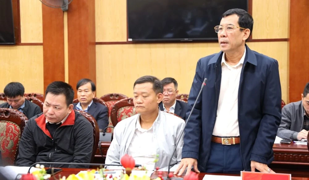 Ký cam kết tiến độ giải phóng mặt bằng các dự án hạ tầng kỹ thuật cụm công nghiệp