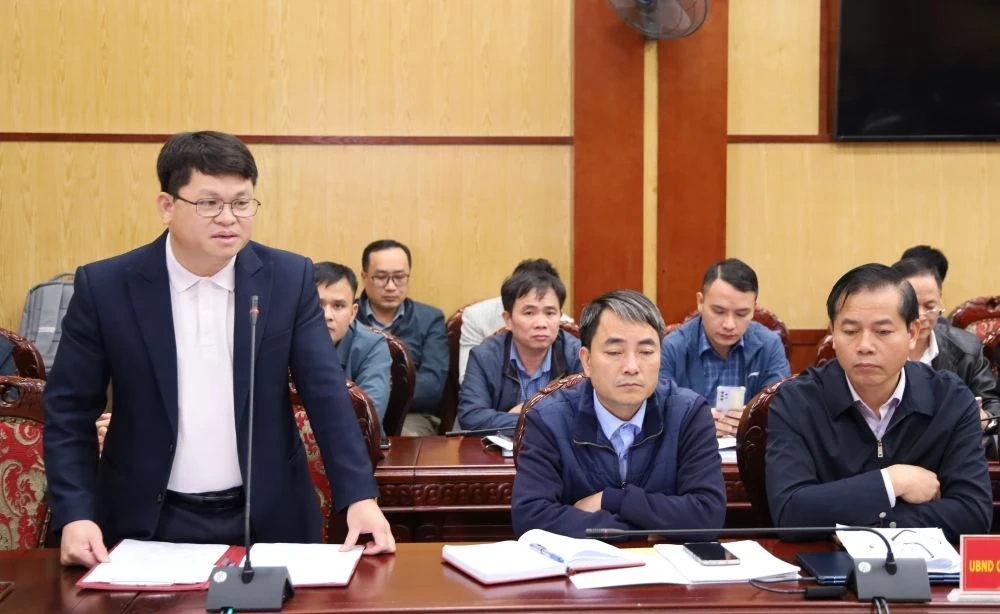 Ký cam kết tiến độ giải phóng mặt bằng các dự án hạ tầng kỹ thuật cụm công nghiệp