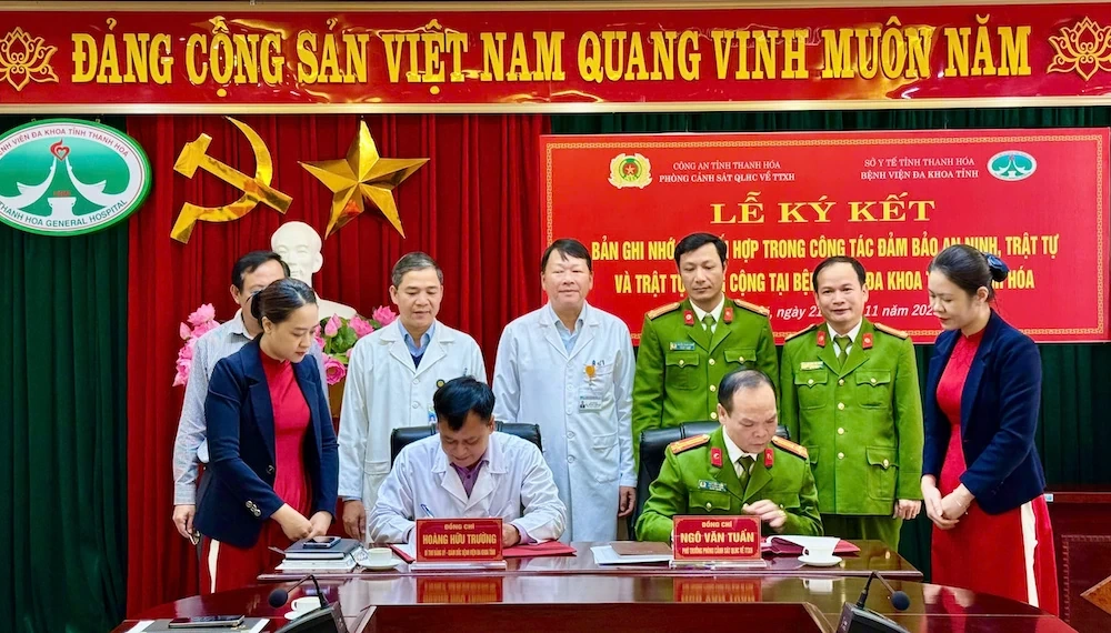 Ký kết ghi nhớ phối hợp đảm bảo an ninh, trật tự và trật tự công cộng tại Bệnh viện Đa khoa tỉnh Thanh Hóa
