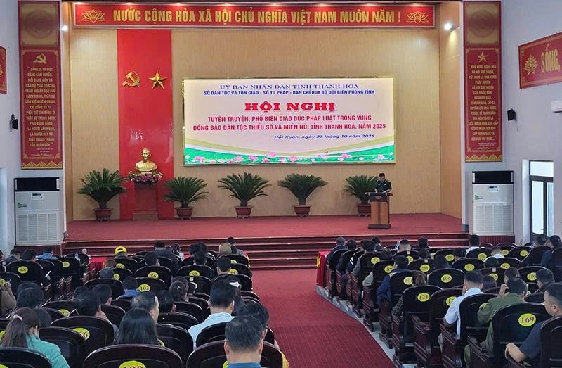 Tuyên truyền, phổ biến, giáo dục pháp luật ở thôn, bản đặc biệt khó khăn