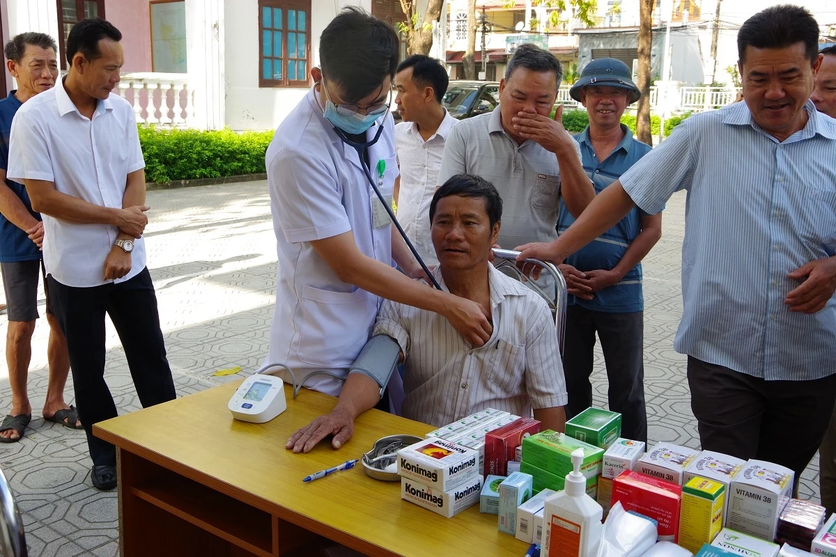 Hải đoàn 128 - điểm tựa cho ngư dân vươn khơi bám biển