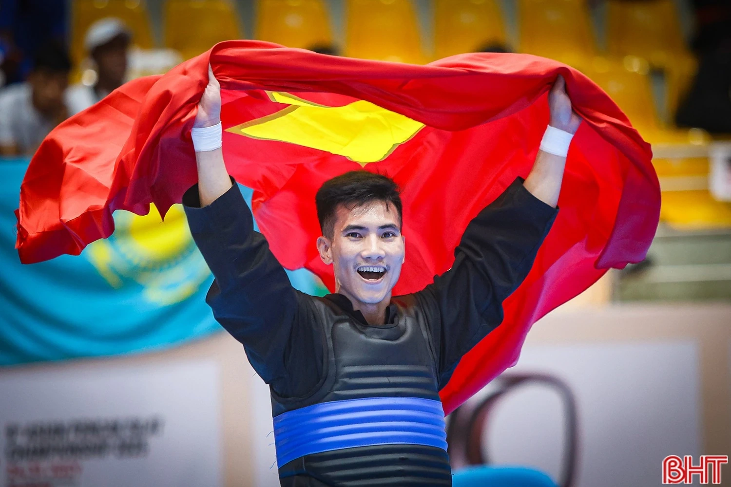 Pencak Silat Thanh Hoá có 6 VĐV và 1 HLV được trao tặng Huân chương Lao động