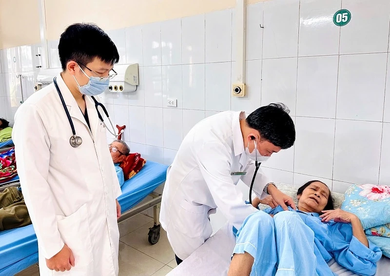 Bệnh viện Đa khoa tỉnh Thanh Hóa thực hiện thành công kỹ thuật thay van động mạch chủ qua da