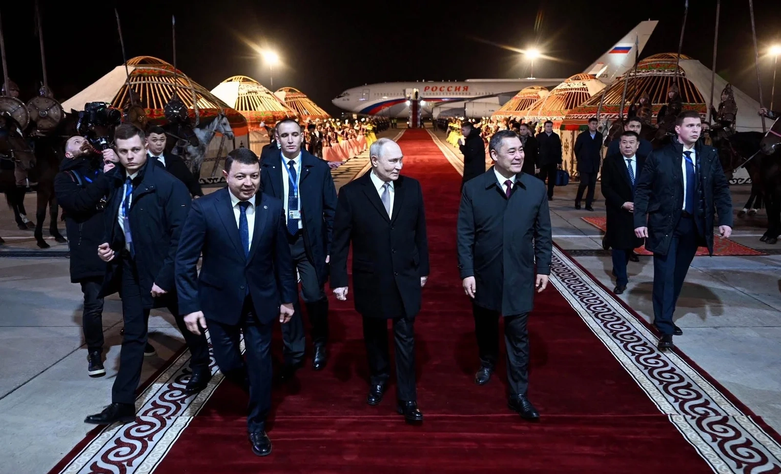 Tổng thống Nga Putin thăm chính thức Kyrgyzstan