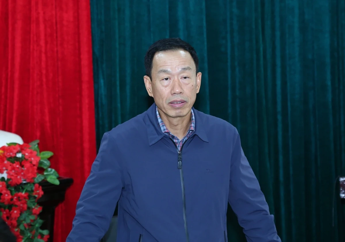 Phó Chủ tịch UBND tỉnh Lê Quang Hùng thăm, làm việc tại xã Trường Văn