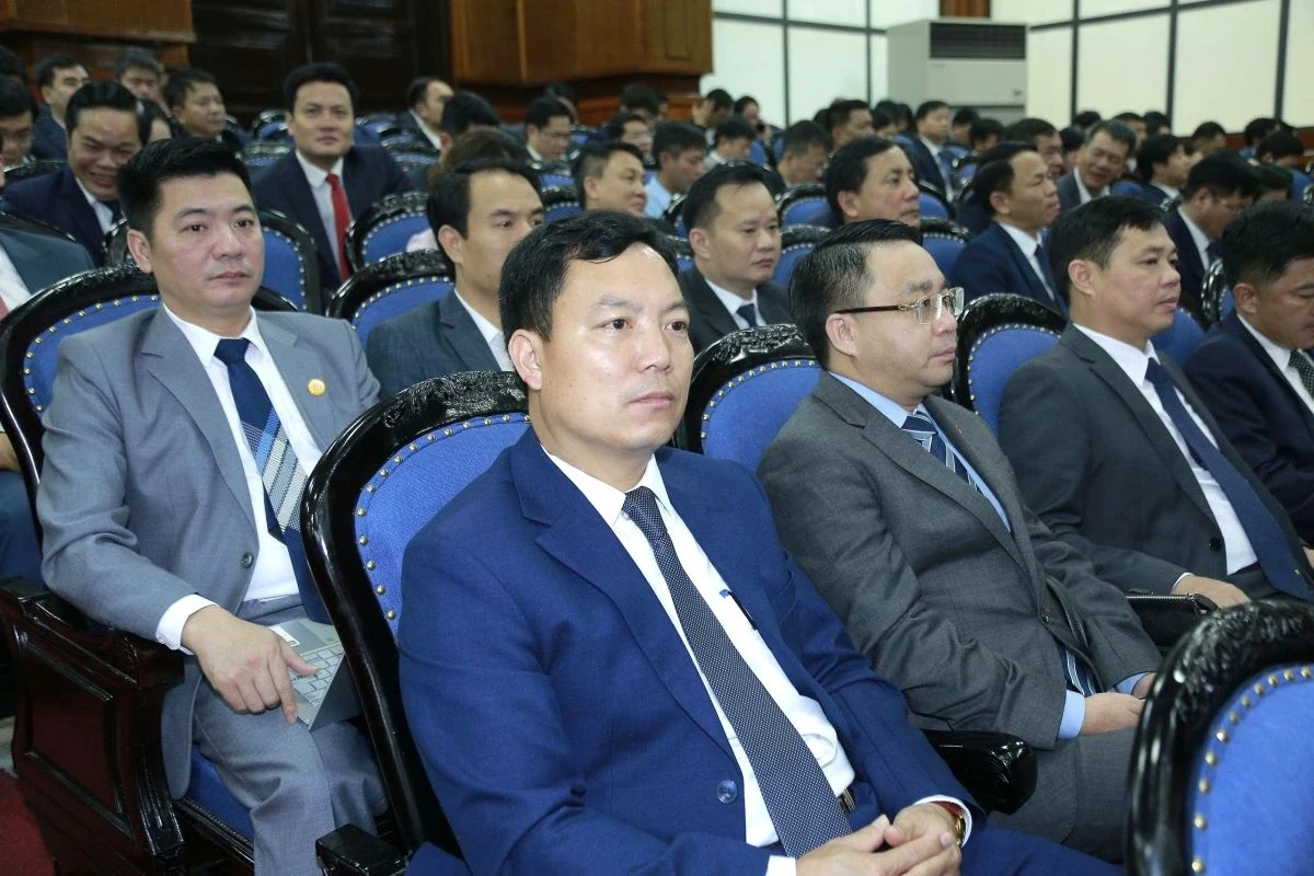 Củng cố nền tảng, tạo đà tăng trưởng nhanh, bền vững