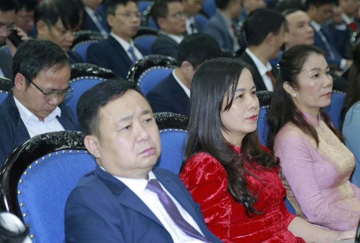 Củng cố nền tảng, tạo đà tăng trưởng nhanh, bền vững