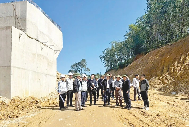 Khẩn trương triển khai chiến dịch giải ngân vốn đầu tư công