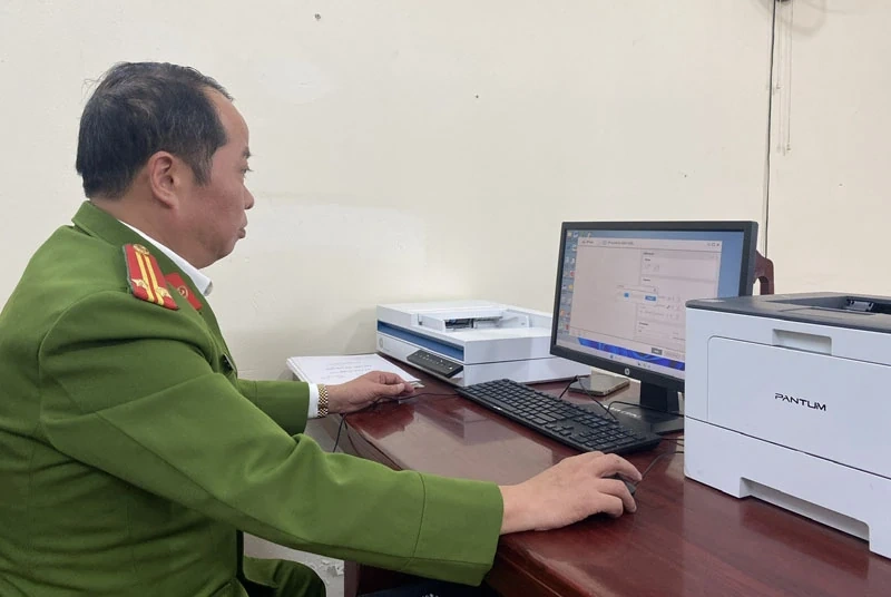 Đẩy nhanh tiến độ số hóa dữ liệu phương tiện, giấy phép lái xe