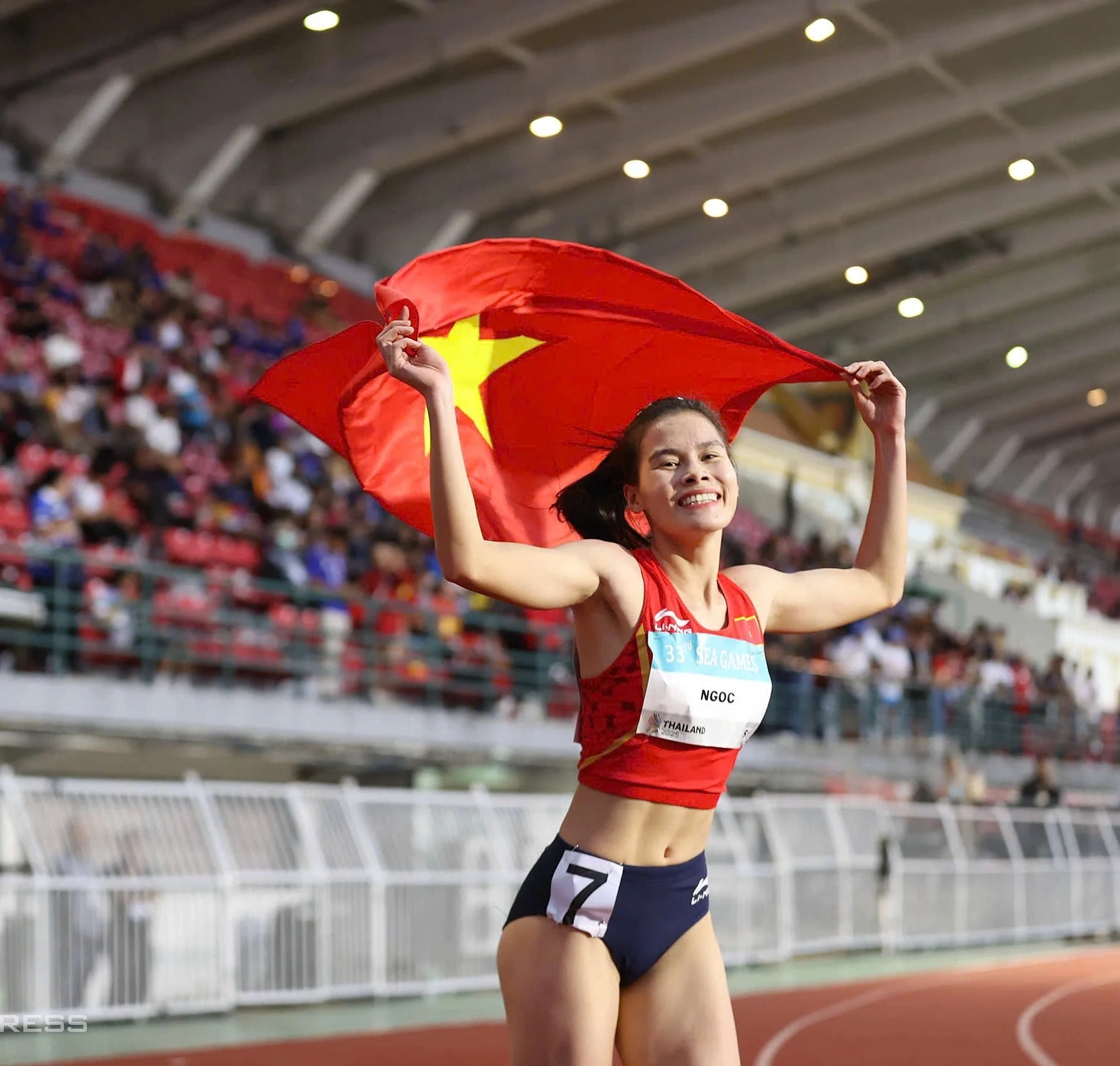 SEA Games 33 ngày 12/12: Chàng trai vàng Nguyễn Huy Hoàng lên ngôi, đoàn Việt Nam thắng lớn