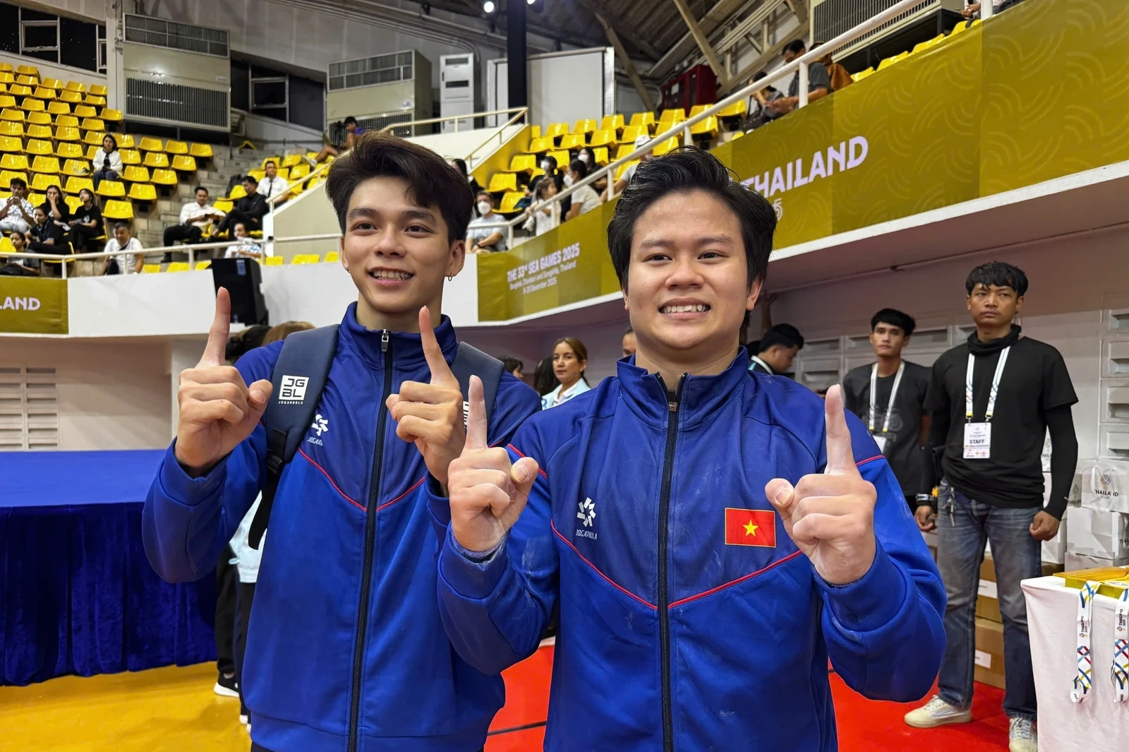 SEA Games 33 ngày 11/12: Đại thắng đường đua xanh, Việt Nam kết thúc ngày 2 với 14 HCV