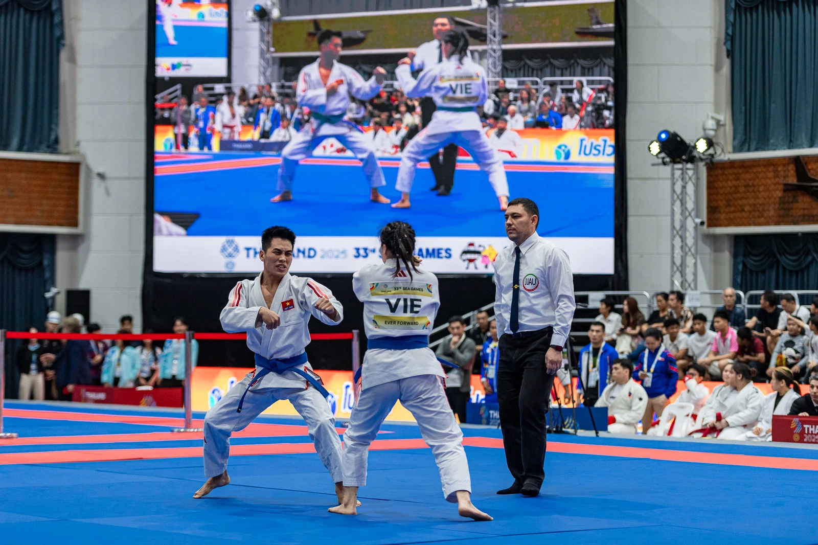 Khám phá nơi tranh tài của Thanh Trúc và tuyển Jujitsu Việt Nam