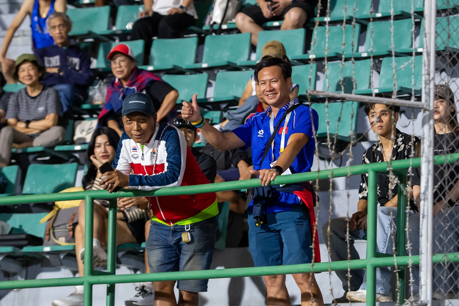 HLV Trần Văn Sỹ tiết lộ chiến thuật giúp Nguyễn Thị Oanh bảo vệ HCV 5.000m