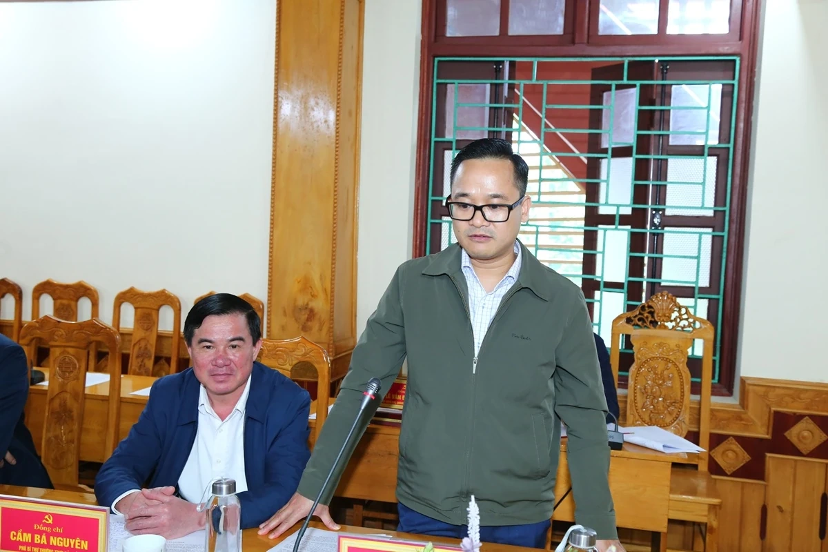 Phó Bí thư Thường trực Tỉnh ủy Nguyễn Hồng Phong thăm, làm việc tại xã Thường Xuân