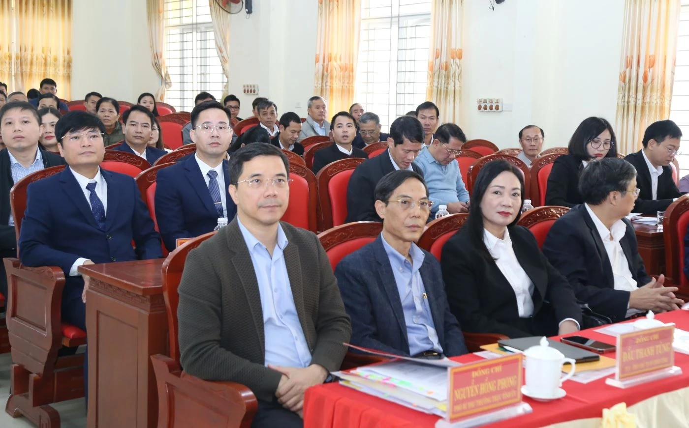 Bộ trưởng Bộ Dân tộc và Tôn giáo Đào Ngọc Dung tiếp xúc cử tri xã Quảng Chính