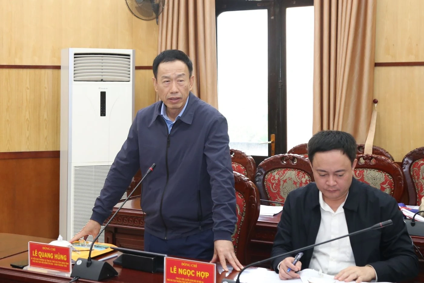 Xét chọn tập thể, cá nhân có thành tích xuất sắc đề nghị tặng thưởng các danh hiệu