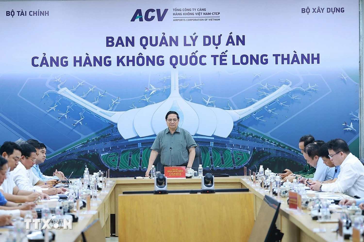 Thủ tướng: Đưa Cảng hàng không quốc tế Long Thành vào khai thác đúng hẹn