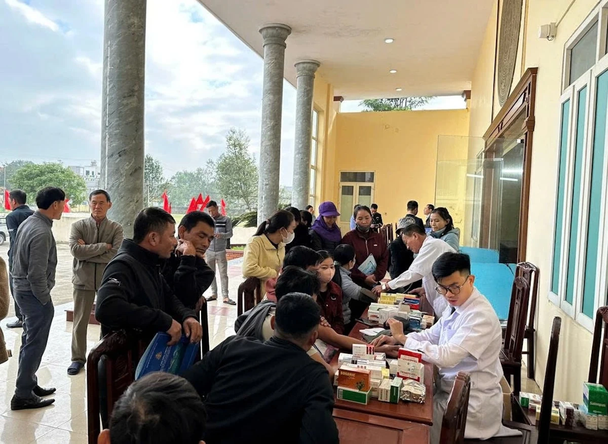 Hải đoàn 128 triển khai nhiều hoạt động hỗ trợ ngư dân vươn khơi, bám biển