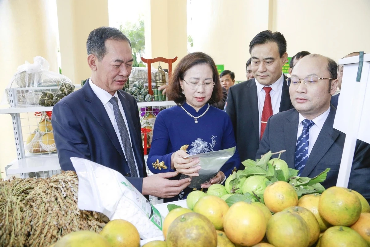 Xây dựng nông dân Thanh Hóa đáp ứng yêu cầu phát triển của nền nông nghiệp hiện đại