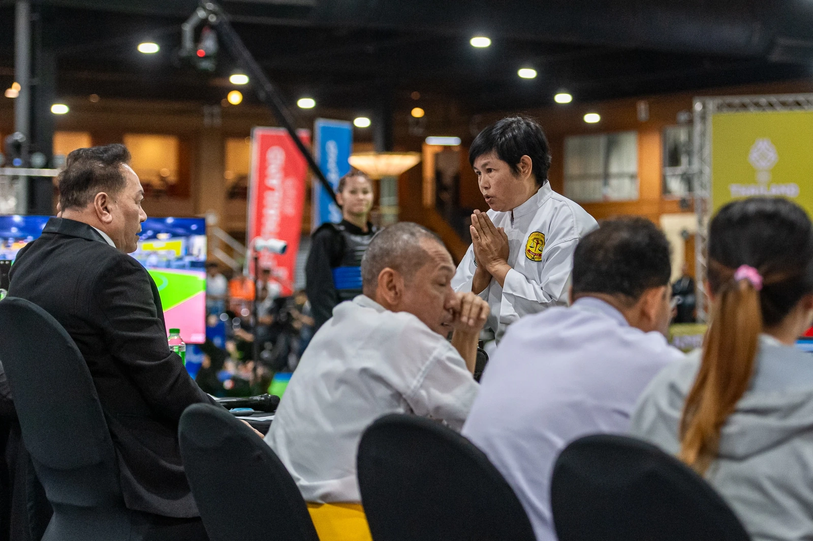 Bị đối thủ liên tục chơi xấu, võ sĩ Thanh Hóa vẫn xuất sắc giành quyền vào bán kết Pencak Silat - SEA Games 33