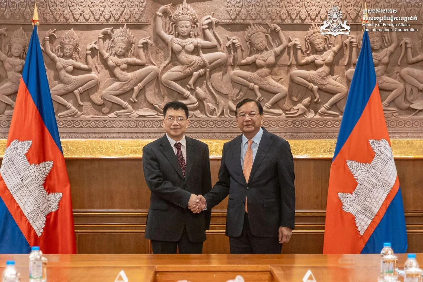 Xung đột biên giới Thái Lan - Campuchia vẫn đang tiếp diễn; nỗ lực ngoại giao quốc tế gia tăng trước cuộc họp ASEAN