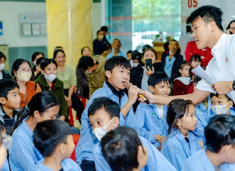 “Giai điệu Giáng sinh” - Khi bệnh viện ngân lên những thanh âm yêu thương