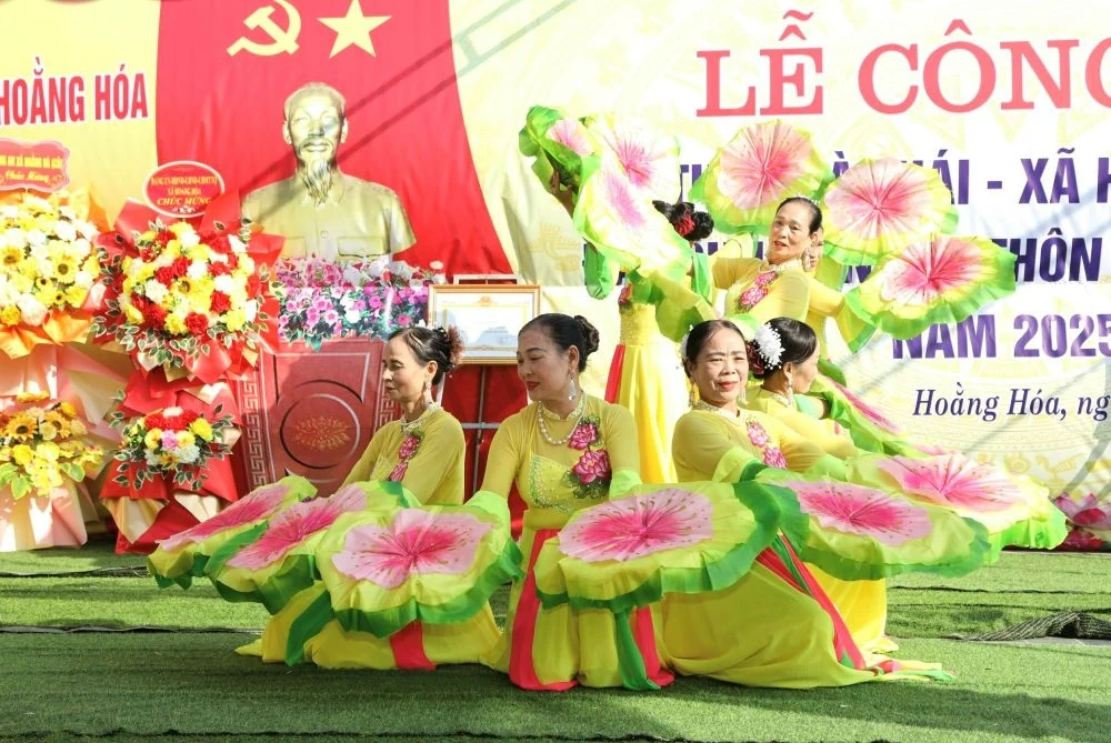 Thôn đầu tiên của xã Hoằng Hoá đón chuẩn NTM kiểu mẫu sau sáp nhập