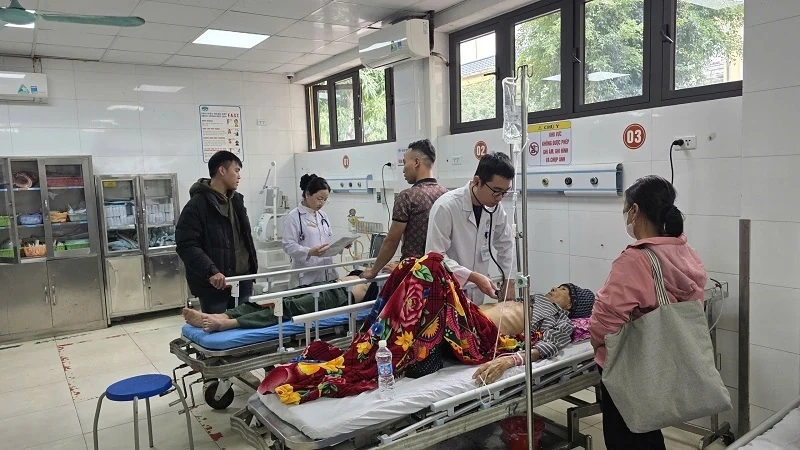 Nhiều cơ sở y tế tại Thanh Hóa duy trì khám bệnh thông thường xuyên suốt kỳ nghỉ