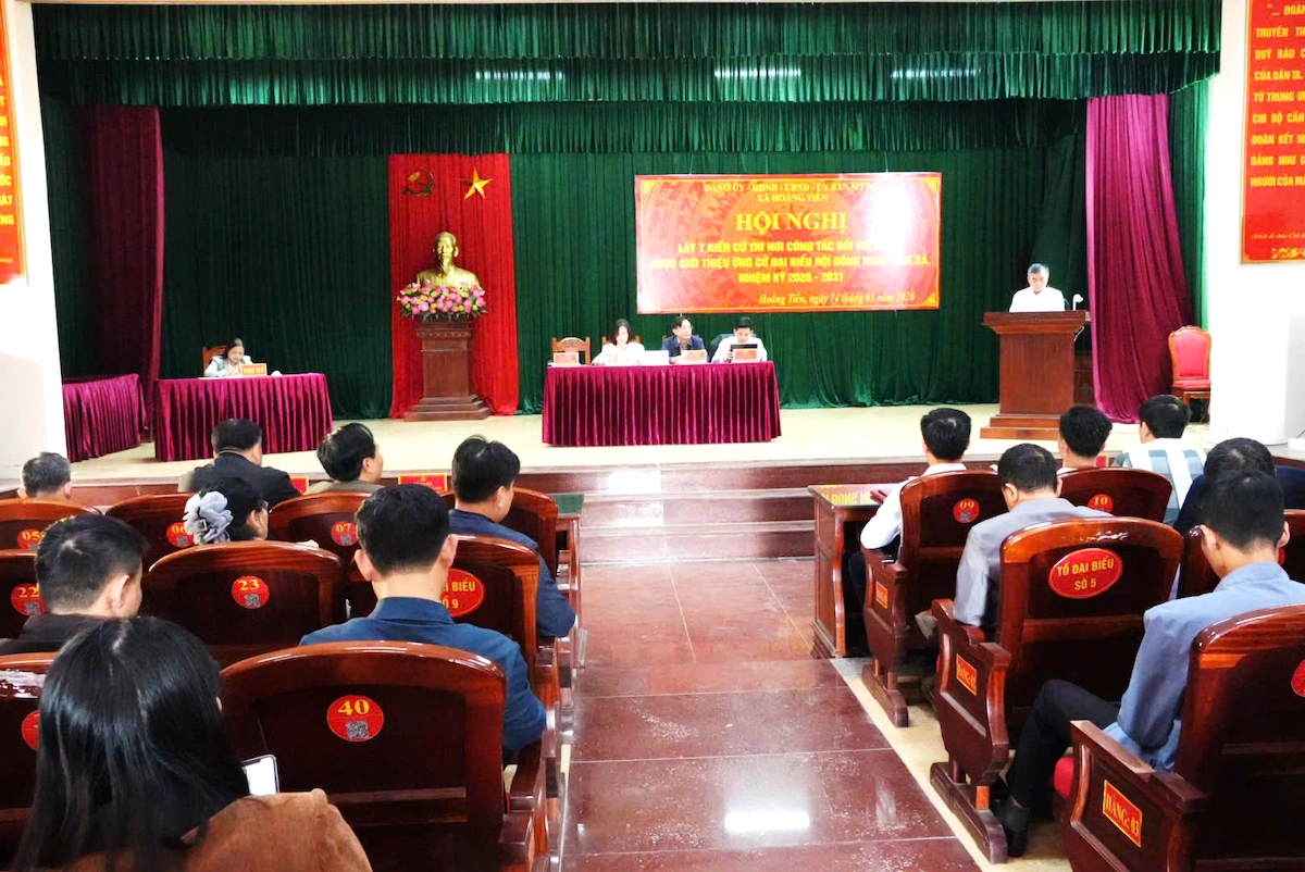 Lấy ý kiến cử tri nơi công tác đối với người được giới thiệu ứng cử đại biểu HĐND xã Hoằng Tiến, nhiệm kỳ 2026-2031