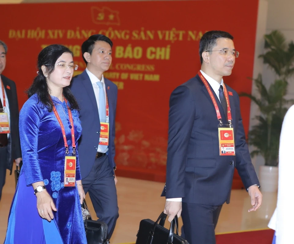 Đoàn đại biểu Đảng bộ tỉnh Thanh Hóa dự phiên bế mạc Đại hội XIV của Đảng