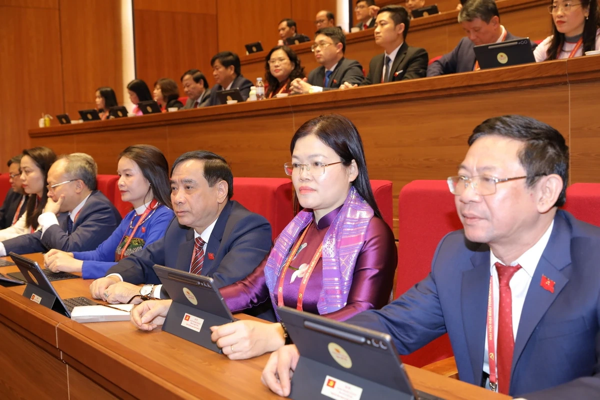 Đoàn đại biểu Đảng bộ tỉnh Thanh Hóa dự phiên bế mạc Đại hội XIV của Đảng