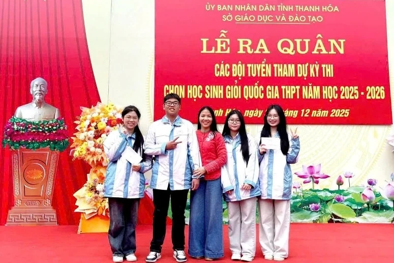 Một chất văn logic và giàu cảm xúc